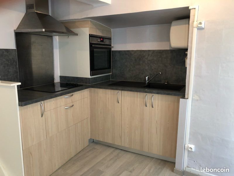 Appartement à louer, 60m², Condom