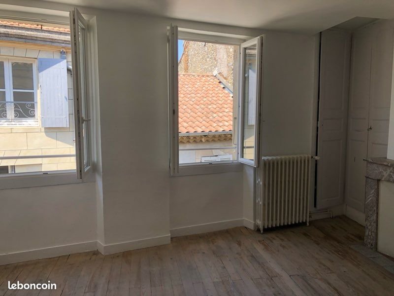 Appartement à louer, 60m², Condom