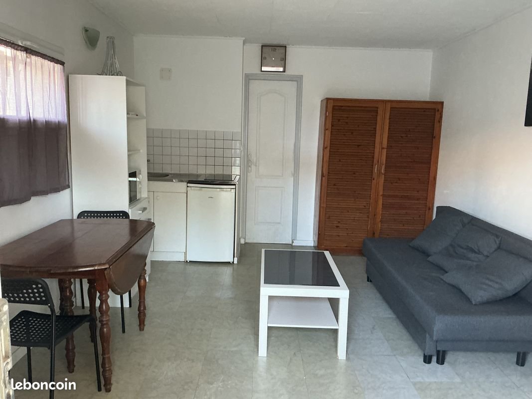 Appartement à louer, 23m², Marignane