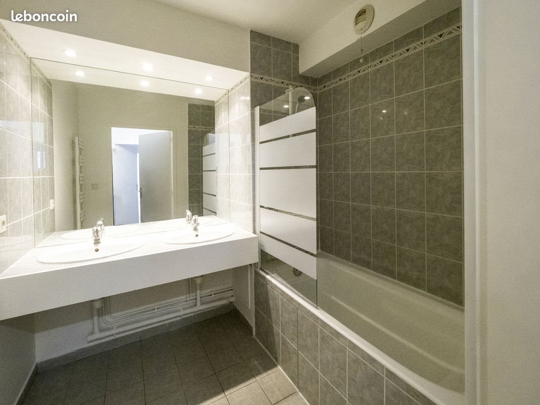 Appartement à louer, 64m², Grenoble