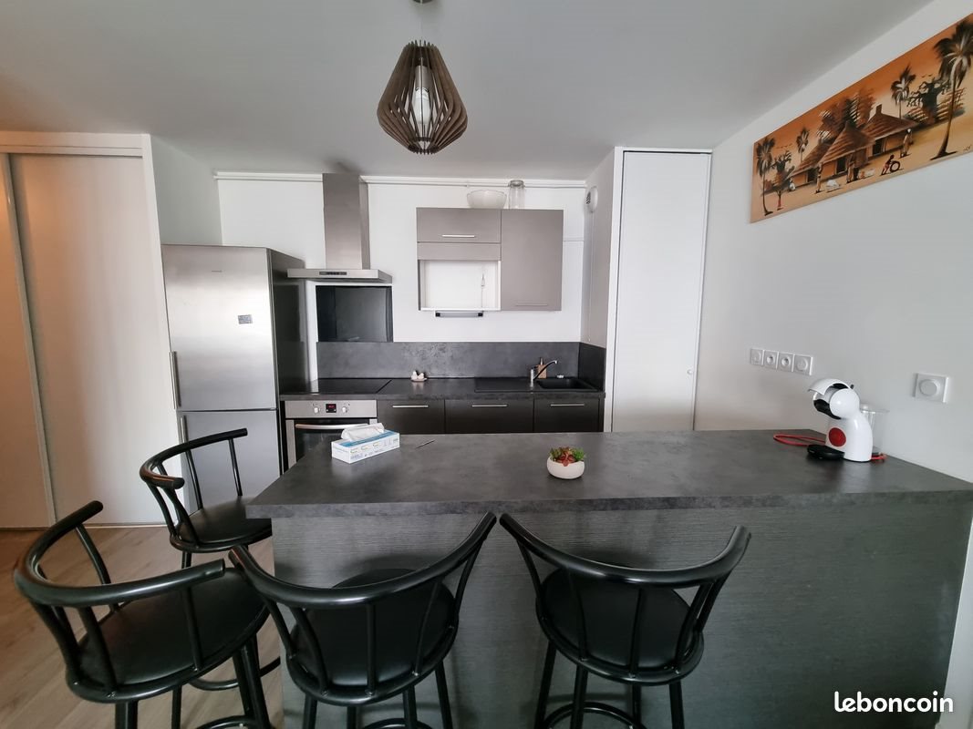 Appartement à louer, 64m², Loos