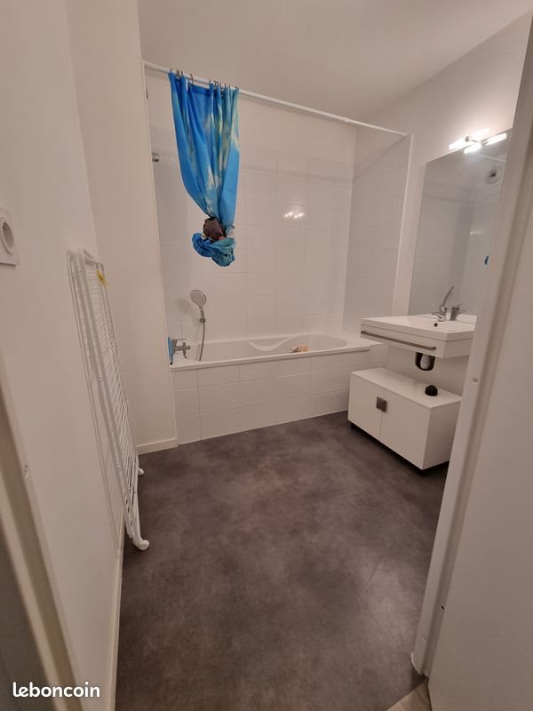 Appartement à louer, 64m², Loos