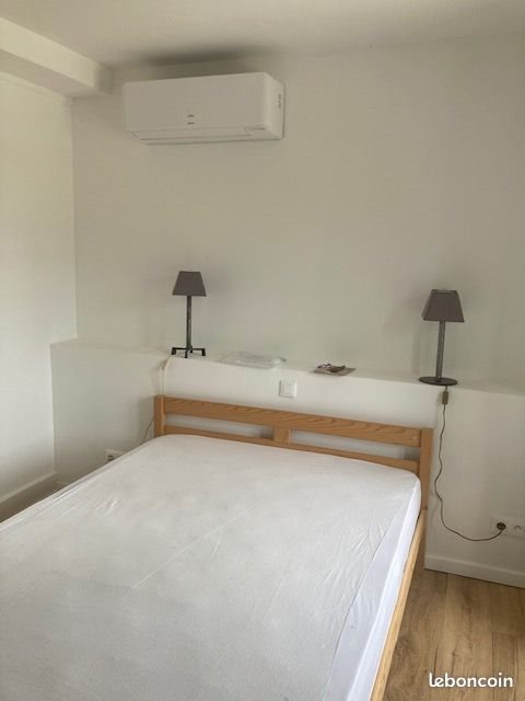 Maison à louer, 70m², Champignelles