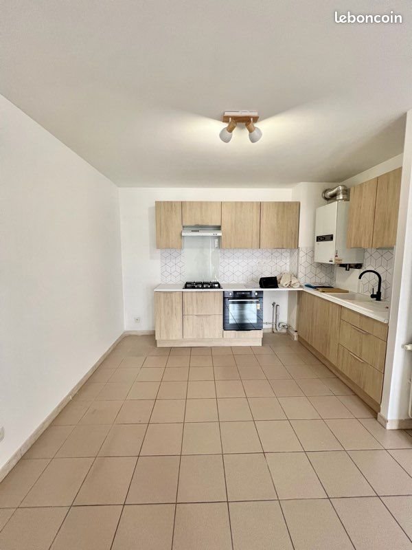 Appartement à louer, 70m², Beaurepaire
