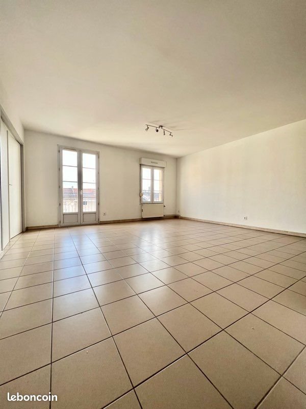 Appartement à louer, 70m², Beaurepaire