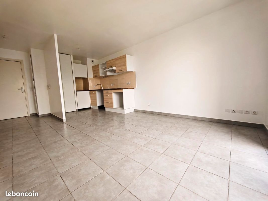 Appartement à louer, 39m², Sète
