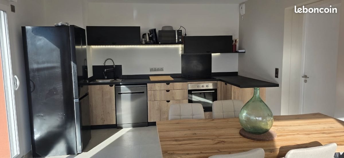 Appartement à louer, 65m², Fréjus
