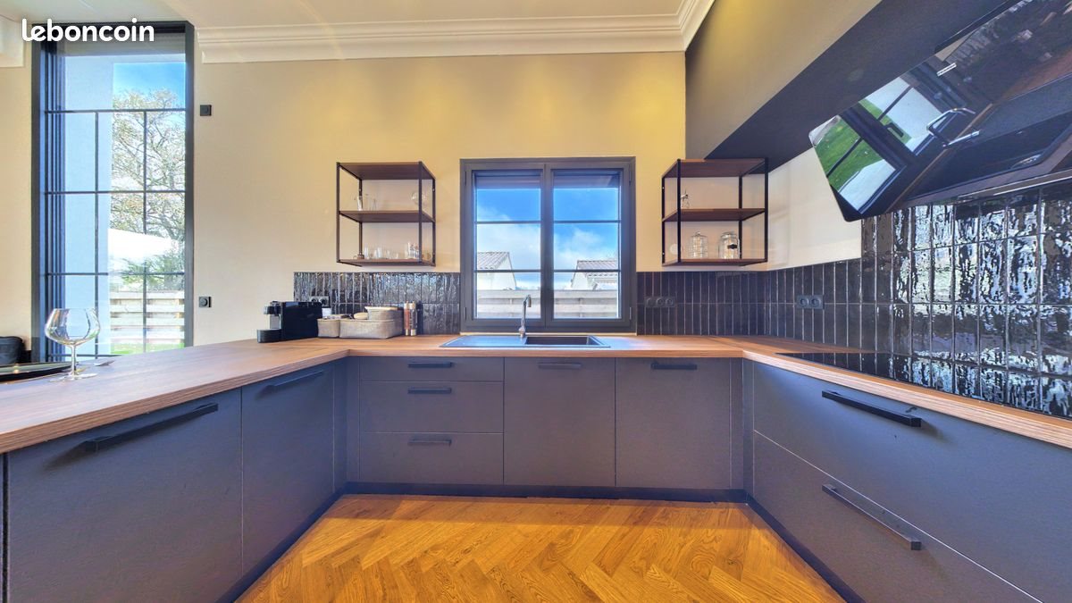 Maison à vendre, 215m², Saint-Sulpice-et-Cameyrac
