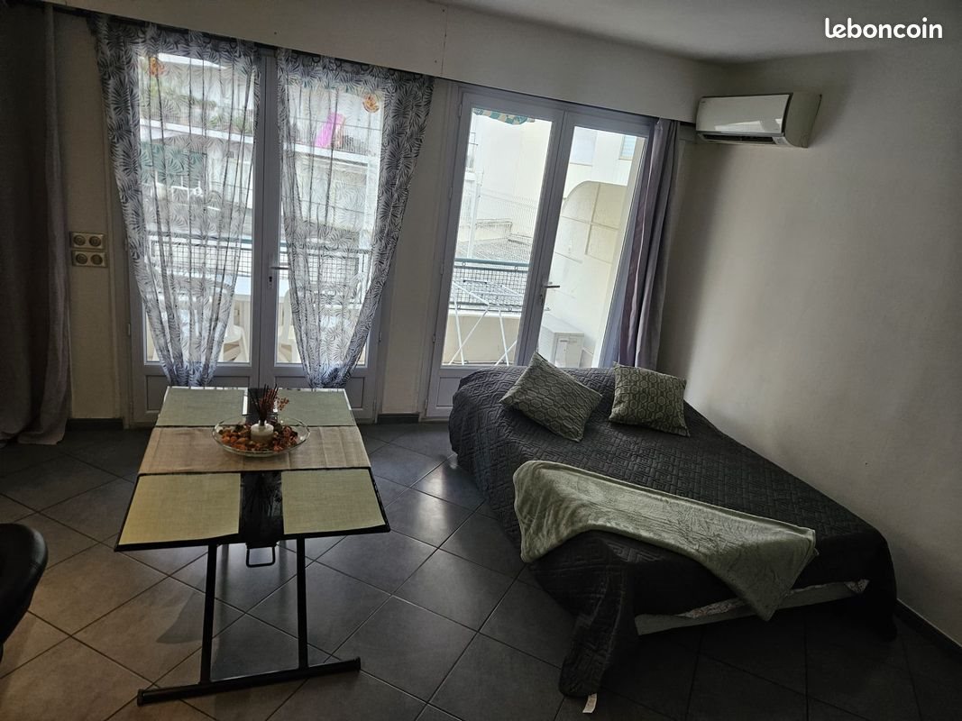 Appartement à louer, 33m², Antibes