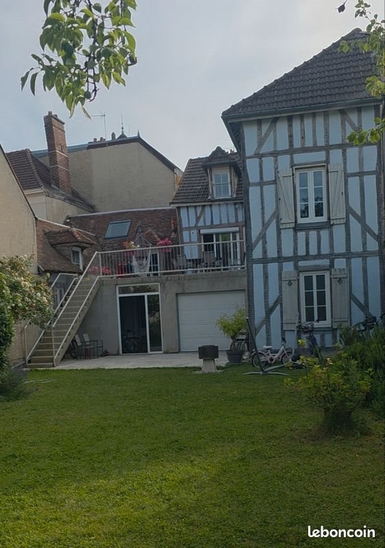 Maison à louer, 230m², Troyes