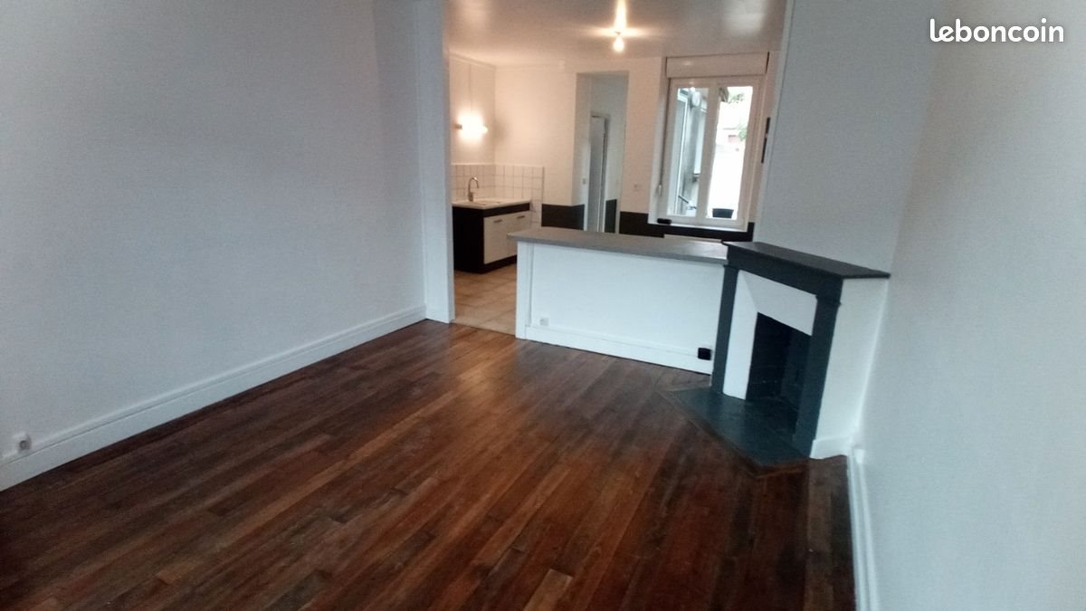 Maison à louer, 61m², Froncles