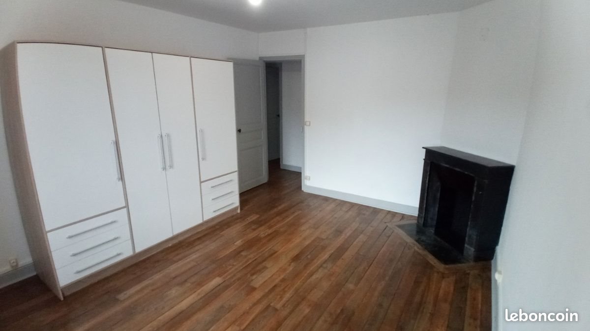 Maison à louer, 61m², Froncles