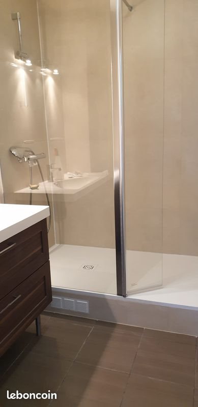 Appartement à louer, 45m², Courbevoie