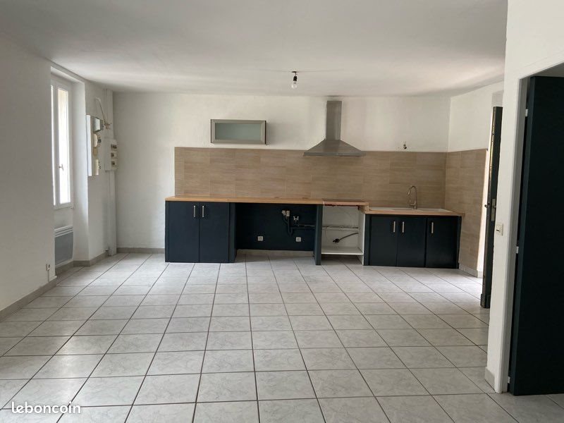 Appartement à louer, 72m², Alès