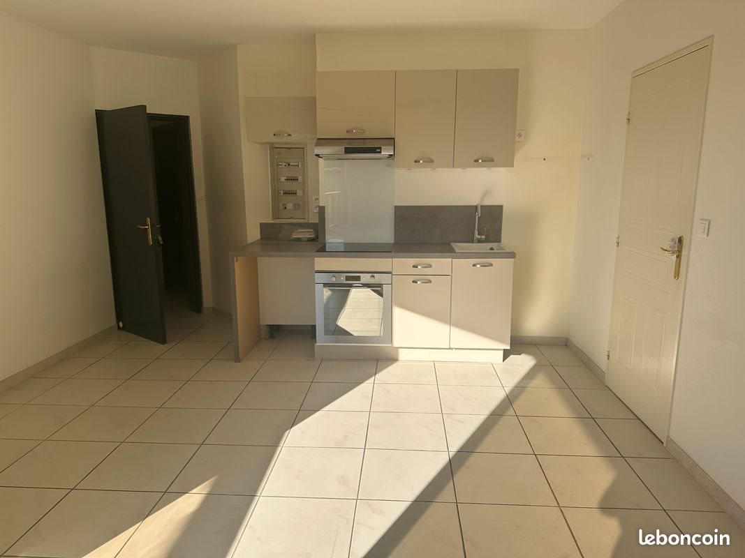 Appartement à louer, 53m², Bollène