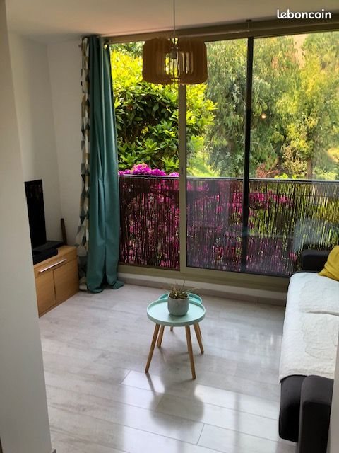 Appartement à louer, 58m², Vence