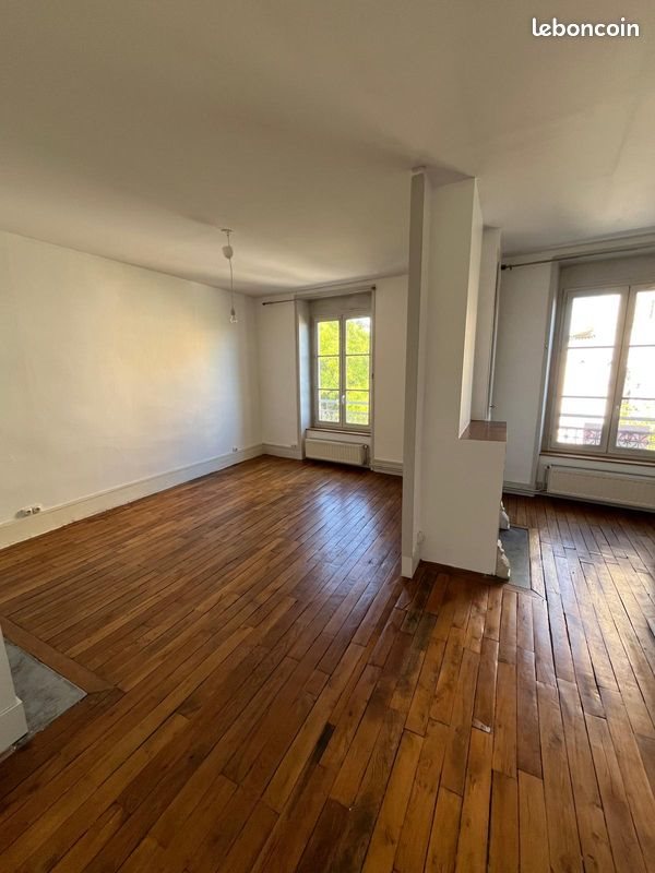 Appartement à louer, 98m², Écully