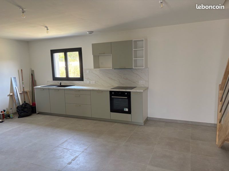 Maison à louer, 85m², Saint-Mathieu-de-Tréviers