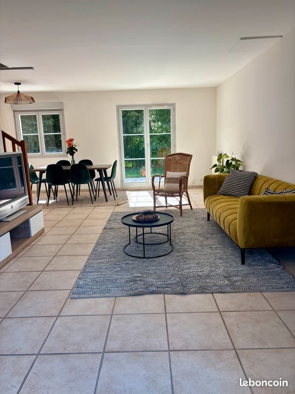 Maison à louer, 105m², Ferney-Voltaire