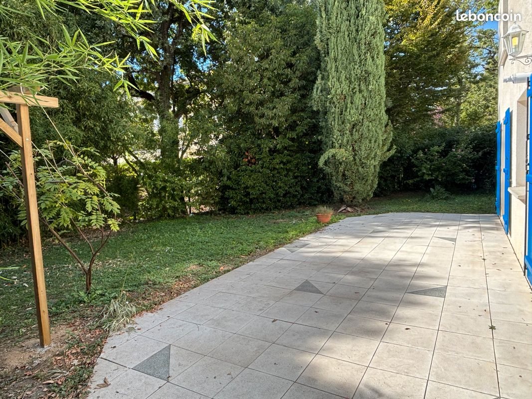 Maison à louer, 105m², Ferney-Voltaire