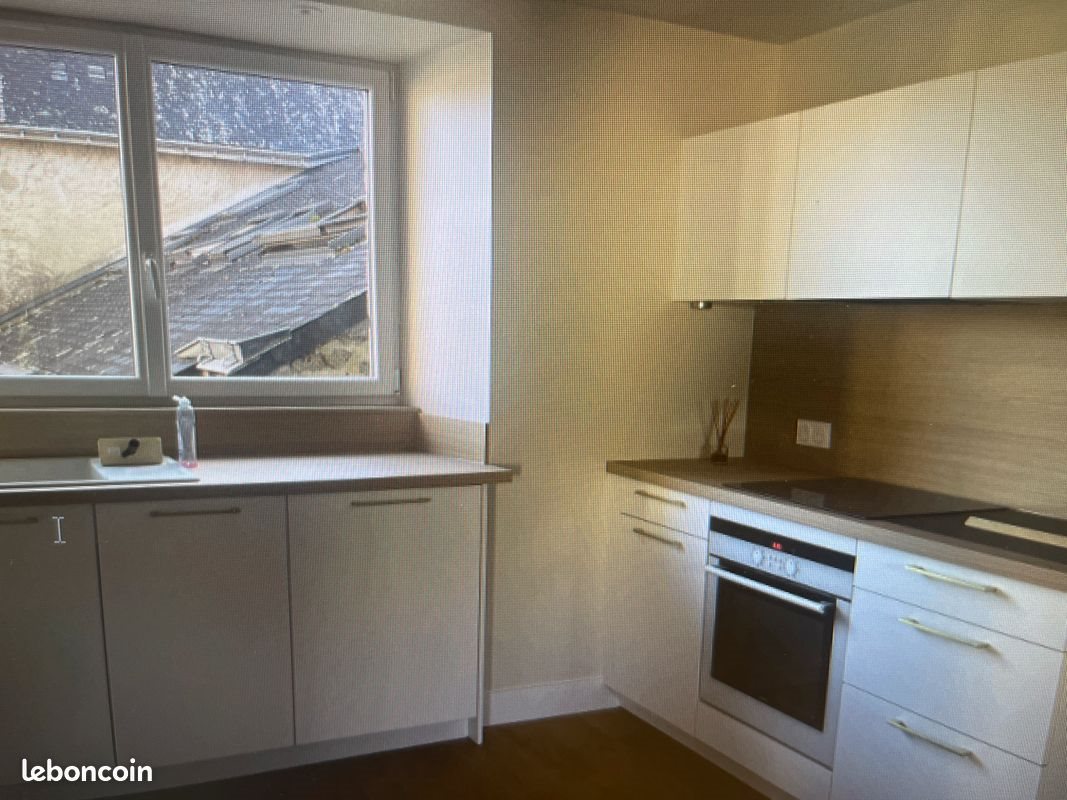 Appartement à louer, 70m², Surzur