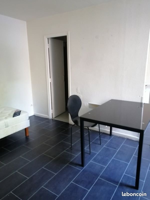 Appartement à louer, 20m², Saint-Juéry