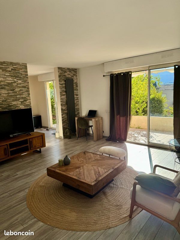 Appartement à louer, 65m², Jacob-Bellecombette