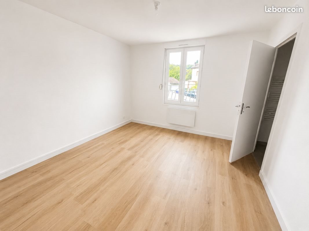 Appartement à louer, 45m², Neuves-Maisons