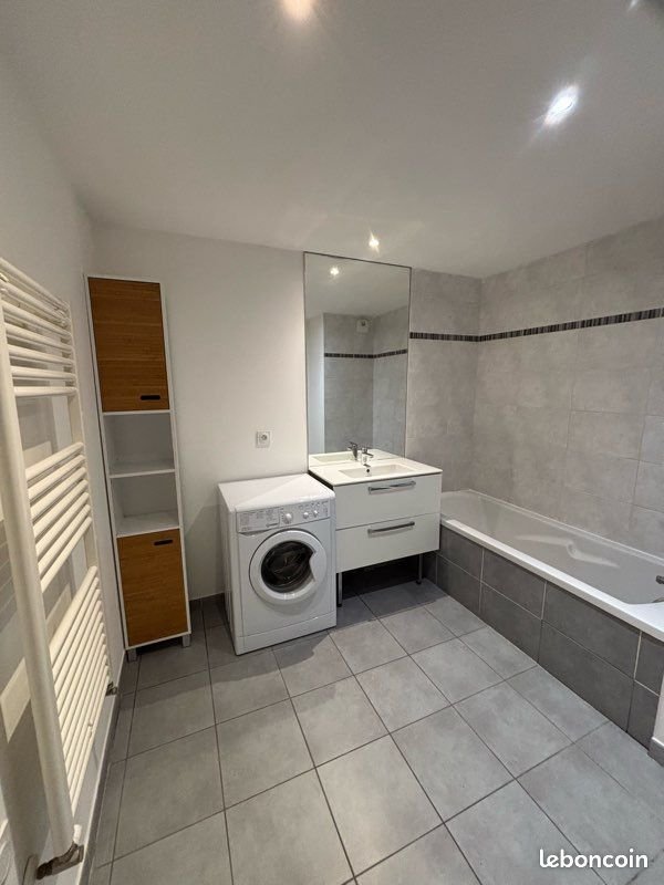 Appartement à louer, 58m², Saint-Priest