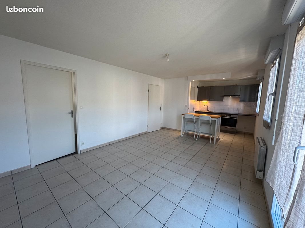 Appartement à louer, 52m², Bellignat