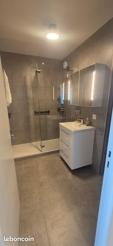 Appartement à louer, 72m², Saint-Genis-Pouilly