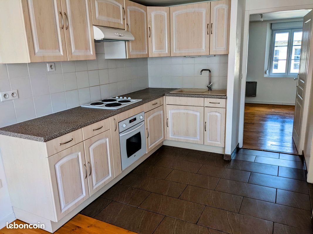 Appartement à louer, 51m², Laon