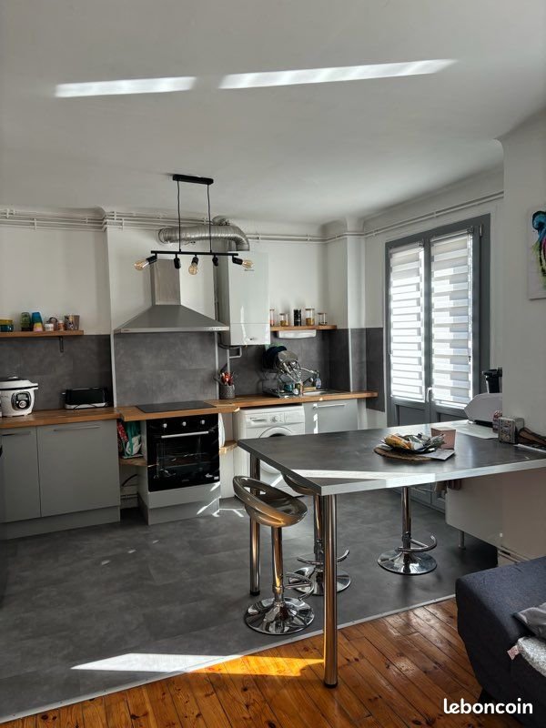 Appartement à louer, 45m², Saint-Étienne