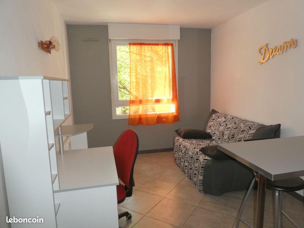 Appartement à louer, 19m², Albi