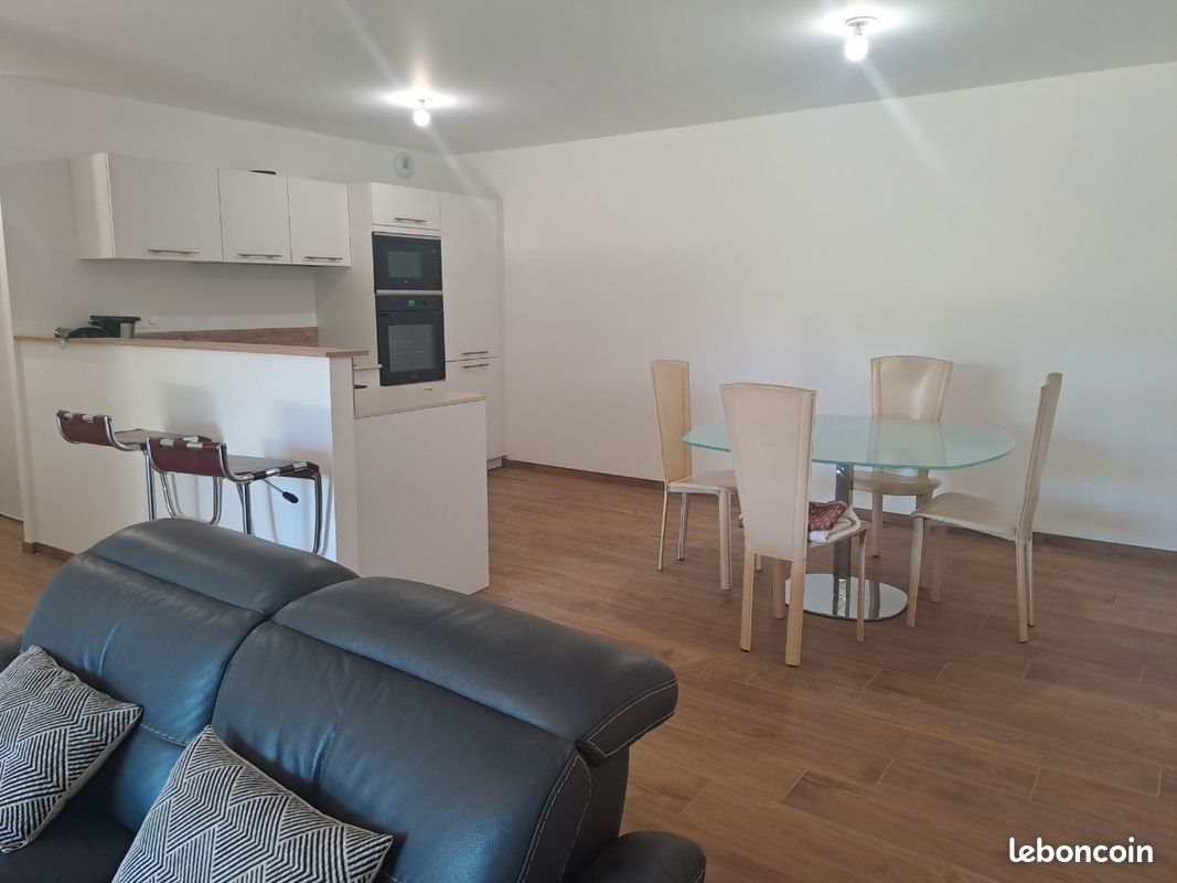 Appartement à louer, 77m², Perros-Guirec