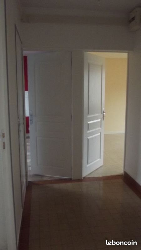 Appartement à louer, 65m², Caulnes