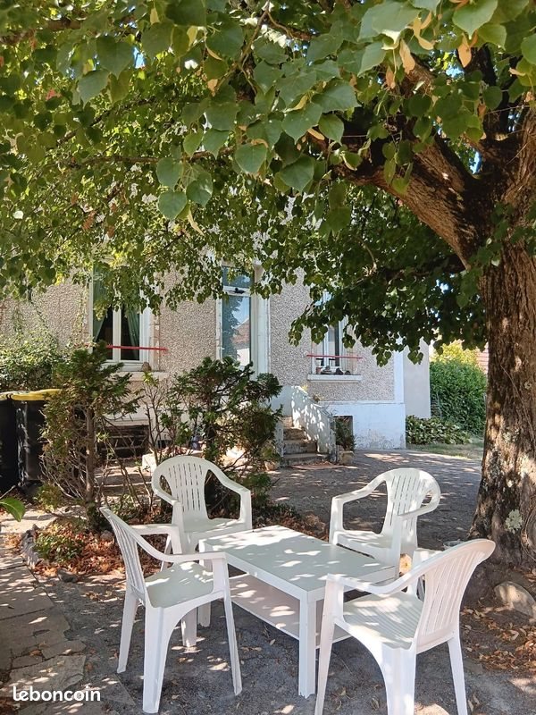 Maison à louer, 135m², Brugheas