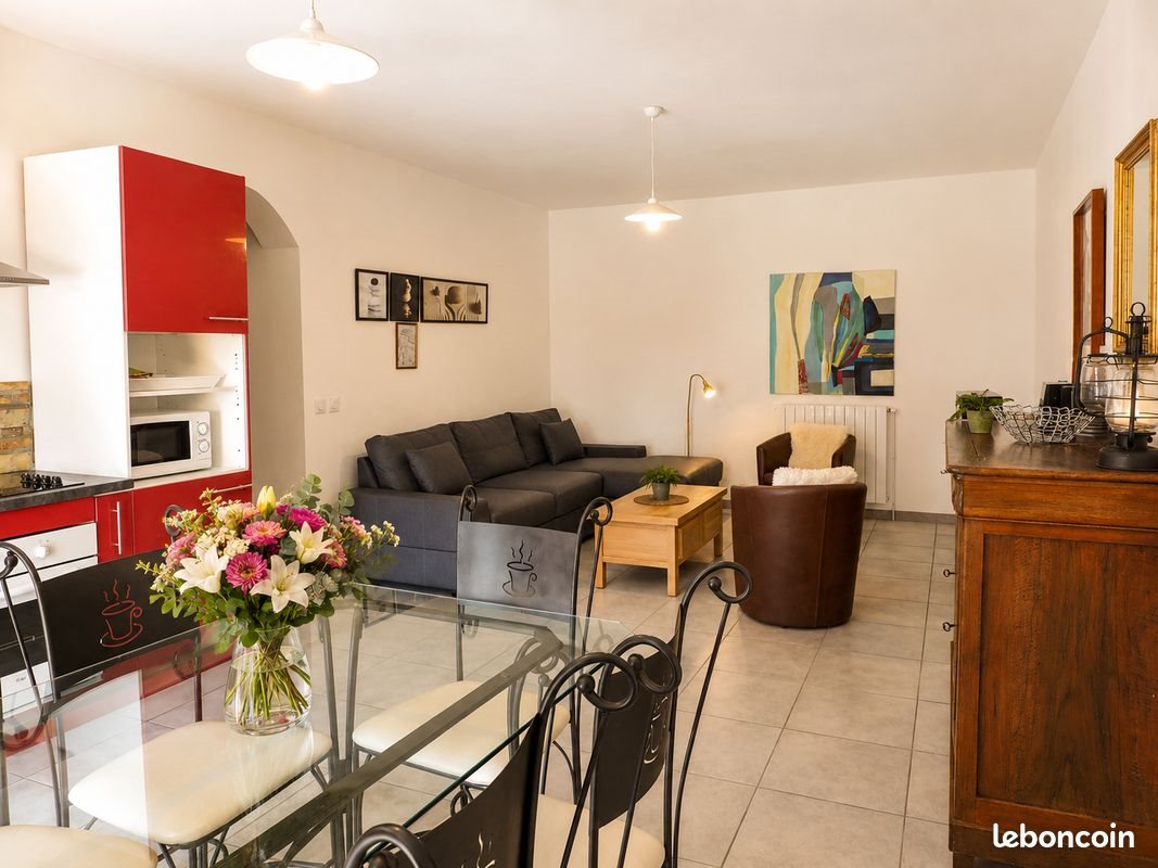 Appartement à louer, 81m², Montblanc