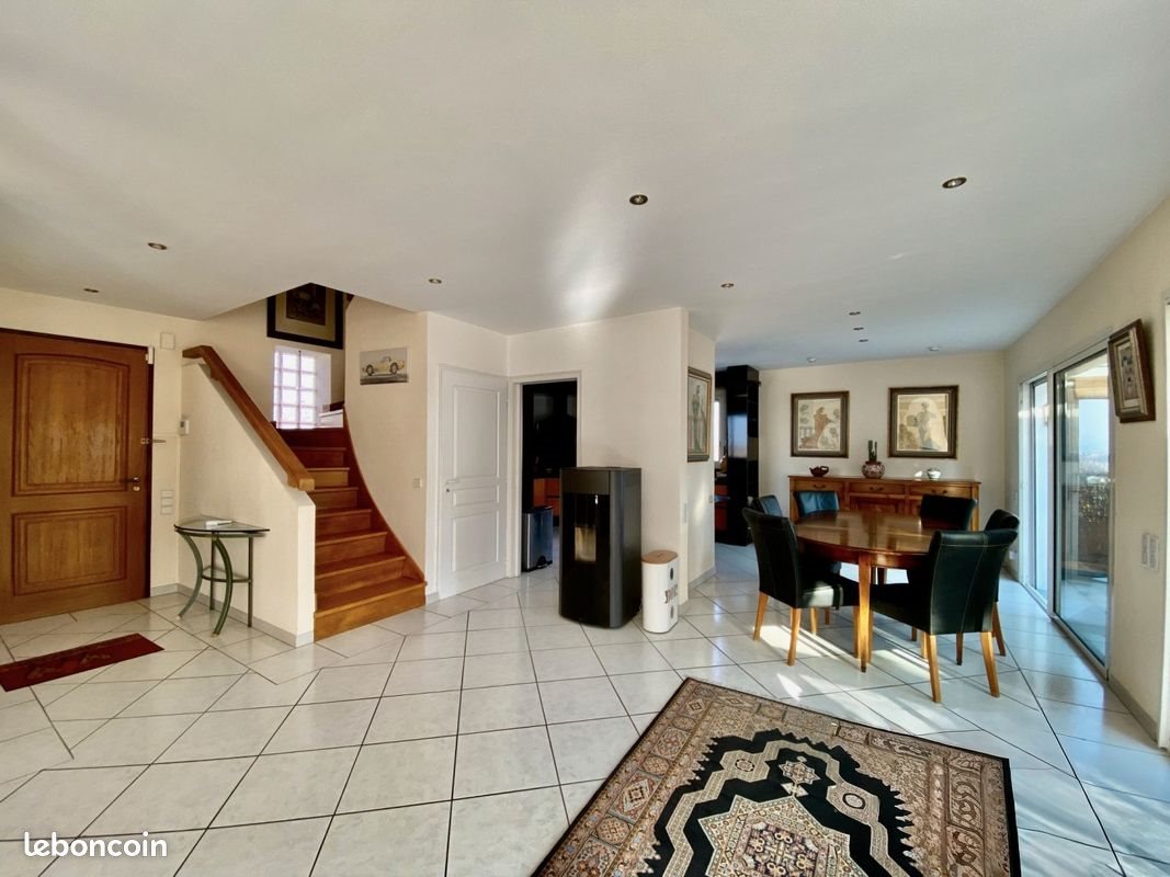 Maison à vendre, 180m², Monnetier-Mornex
