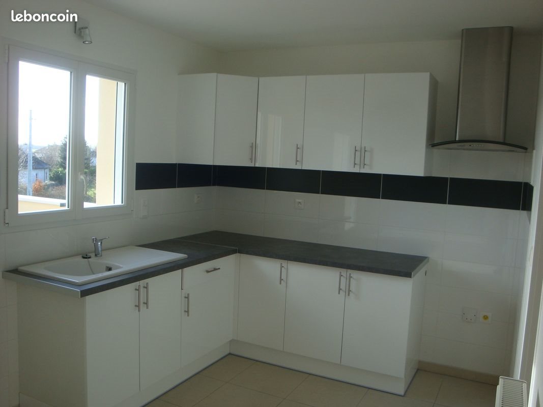 Maison à louer, 96m², Montamisé