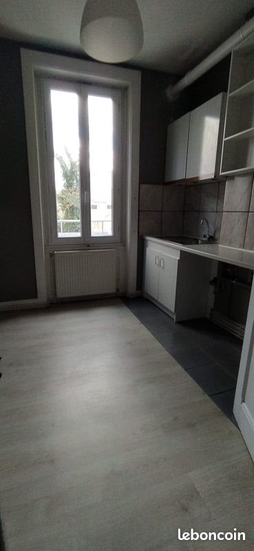 Appartement à louer, 40m², Saint-Etienne