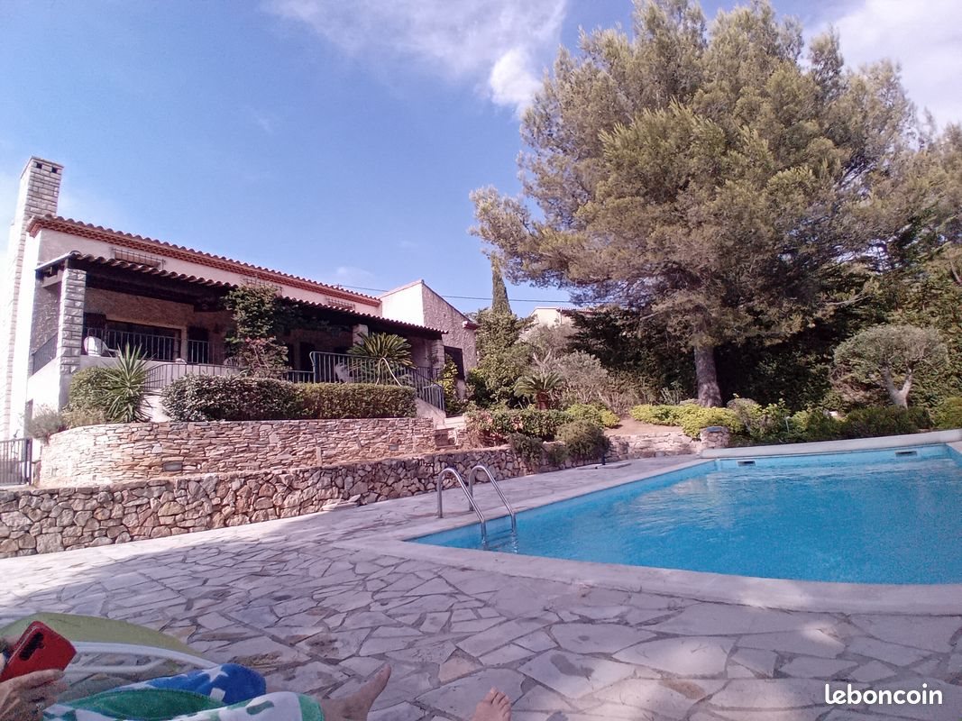 Maison à vendre, 250m², Le Revest-les-Eaux