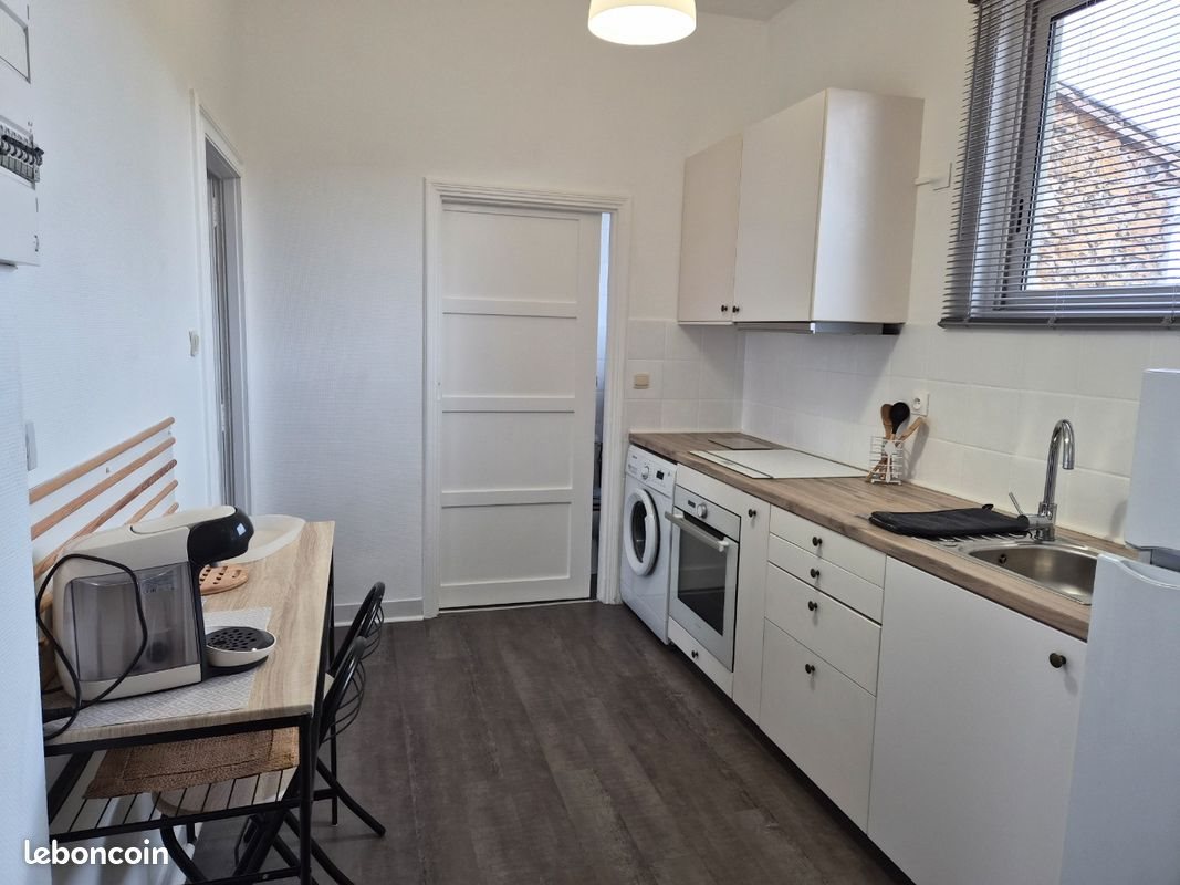 Appartement à louer, 40m², Roujan