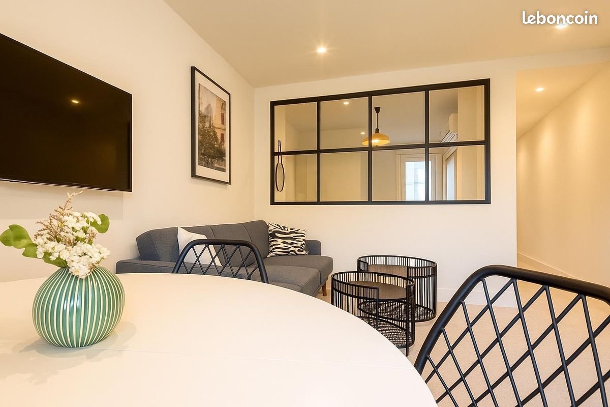 Appartement à louer, 27m², Antibes