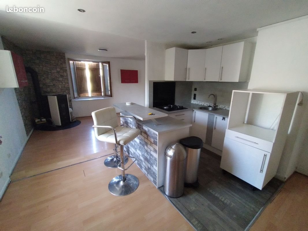 Appartement à louer, 80m², Pont-de-Roide