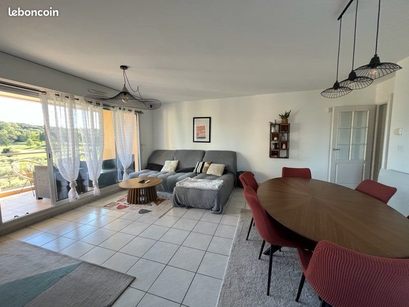 Appartement à louer, 74m², Nîmes