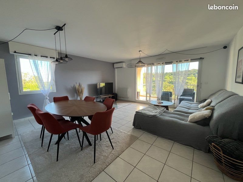 Appartement à louer, 74m², Nîmes