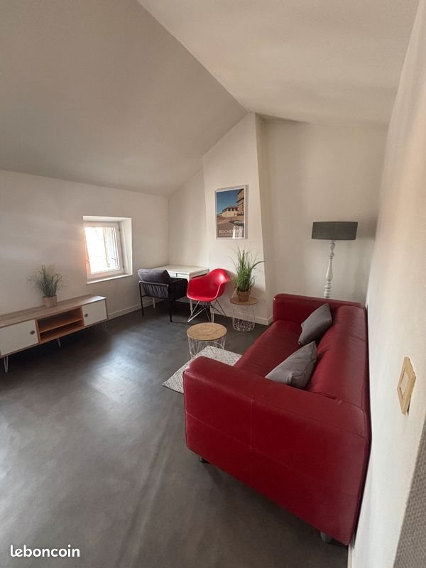 Appartement à louer, 38m², Rochefort
