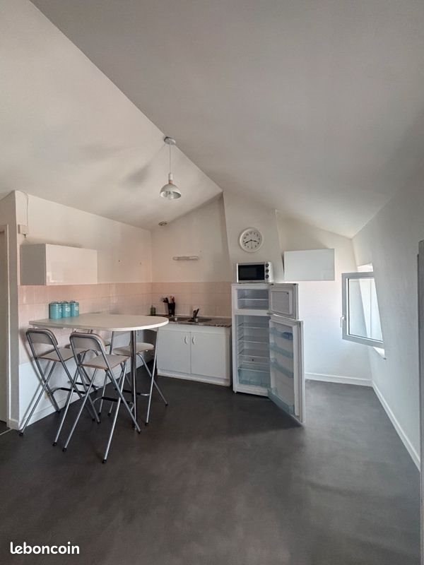 Appartement à louer, 38m², Rochefort