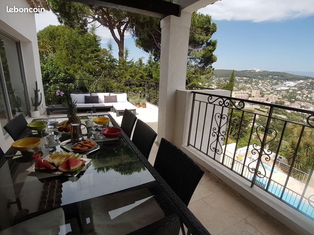 Maison à louer, 140m², Vallauris